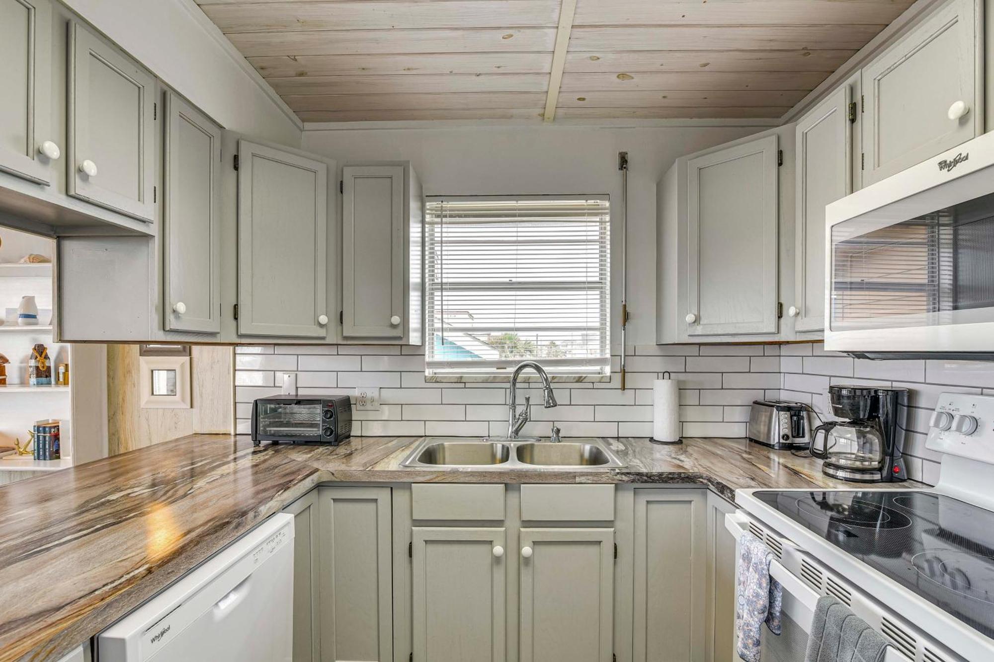Galveston Home With Spacious Deck Steps To Beach! Exterior foto
